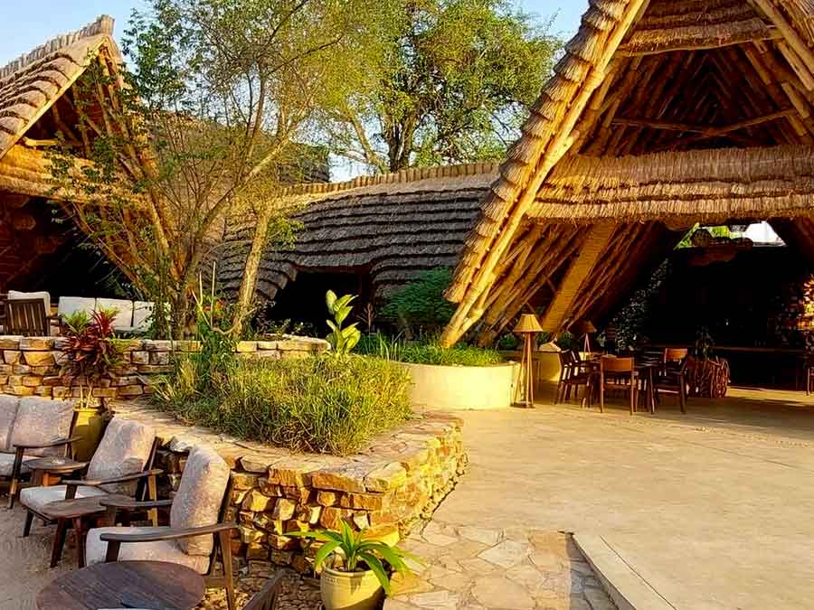 Nile Safari Camp, luxury lodge in Murchison Fall national park Uganda